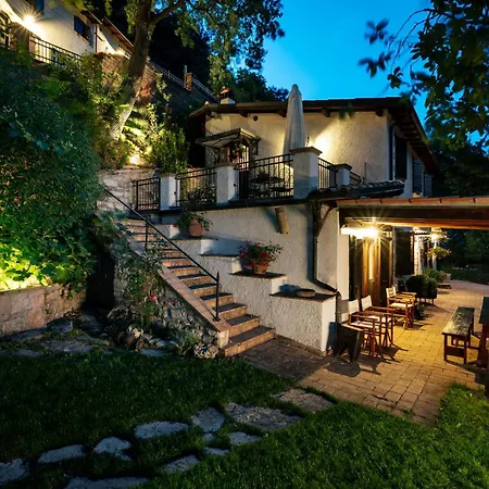 Romito - Relais & *