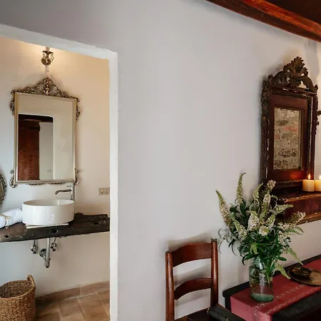 Romito - Relais & *